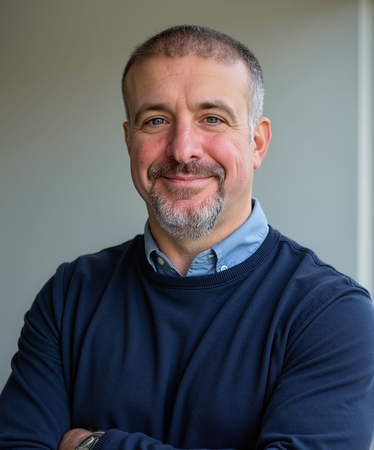 BobQ_PrimaryHeadshot